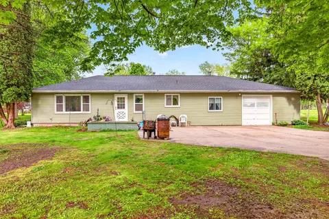 n5121 36th Drive, Fremont, WI 54940