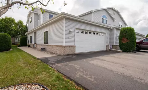 3140 White Tail Ln #D, Oshkosh, WI 54904