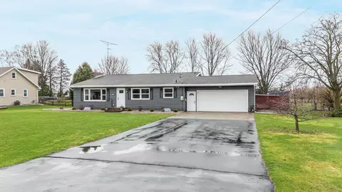 Exterior - 4607 W Capitol Dr, Appleton, WI 54914 photo 10 of 10