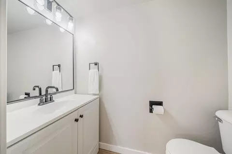 Bath - 4607 W Capitol Dr, Appleton, WI 54914 photo 1 of 4