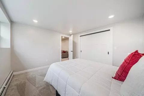 Bedroom - 4607 W Capitol Dr, Appleton, WI 54914 photo 9 of 10