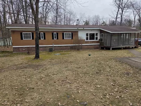 11537 Kalies Shady Ln, Crivitz, WI 54114