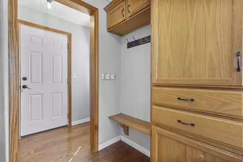 Entry Way - 311 E Cedar St, Pulaski, WI 54162 photo 2 of 6
