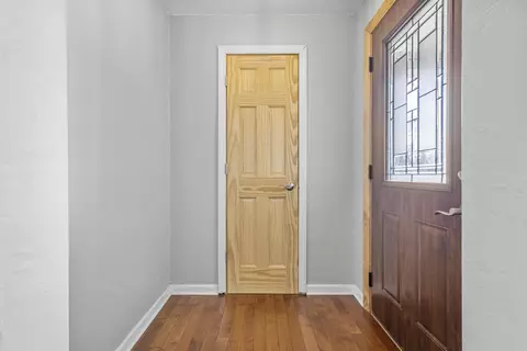 Entry Way - 311 E Cedar St, Pulaski, WI 54162 photo 1 of 6