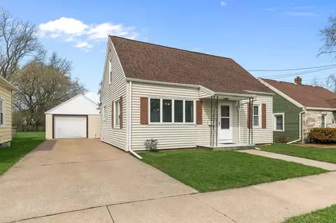 2333 Ashland St, Oshkosh, WI 54901