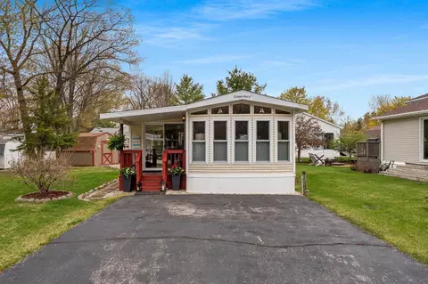 6607 Pearl Ln, Sturgeon Bay, WI 54235