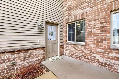Exterior - 2362 Plank Cir #B, Appleton, WI 54915 photo 2 of 6