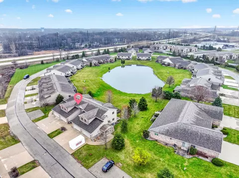 View/Area - 2362 Plank Cir #B, Appleton, WI 54915 photo 4 of 10