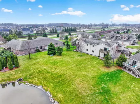 View/Area - 2362 Plank Cir #B, Appleton, WI 54915 photo 9 of 10