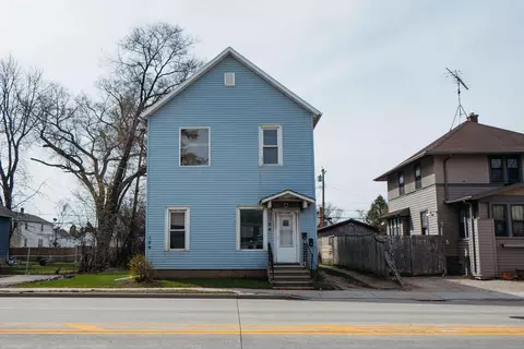 164 E Johnson St, Fond Du Lac, WI 54935