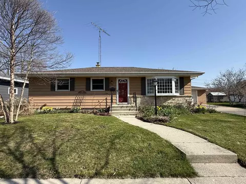 136 North St, North Fond Du Lac, WI 54937