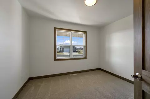 115 Theunis Dr, Wrightstown, WI 54180 photo 5