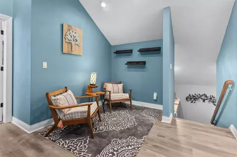 Entry Way - 613 E Castlebury Ln, Appleton, WI 54913 photo 4 of 5