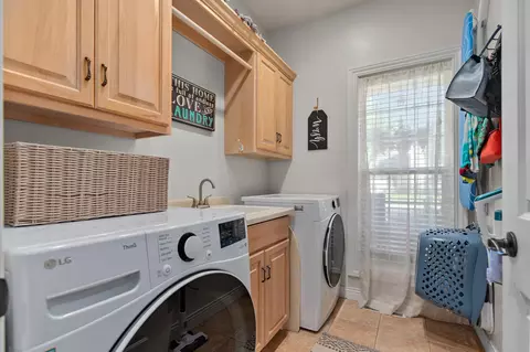 Other - 613 E Castlebury Ln, Appleton, WI 54913 photo 10 of 17