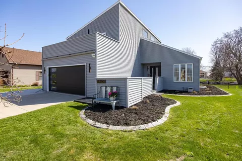 1840 Cliffview Ct, Oshkosh, WI 54901