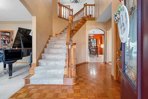 Entry Way - 3400 N Kin St, Appleton, WI 54911 photo 1 of 6