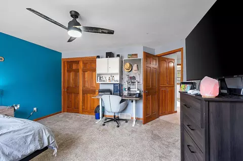 Bedroom - 3400 N Kin St, Appleton, WI 54911 photo 8 of 9