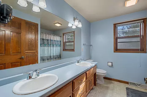 Bath - 3400 N Kin St, Appleton, WI 54911 photo 5 of 5