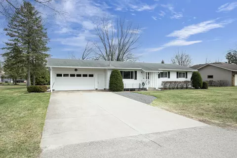 1900 Julie Ln, Stevens Point, WI 54481