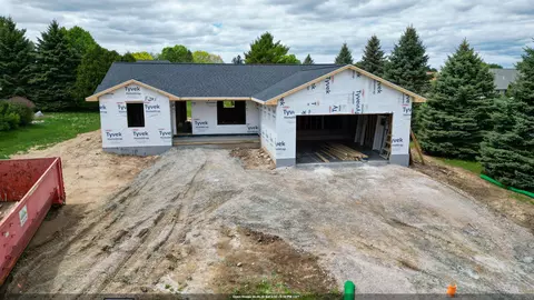 1505 Lisa Ln, New Holstein, WI 53062
