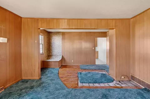 Living - 431 E Coolidge Ave, Appleton, WI 54915 photo 2 of 2
