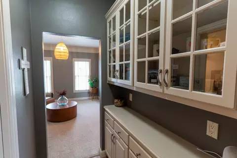 Entry Way - 522 E Tallgrass Dr, Appleton, WI 54913 photo 3 of 11