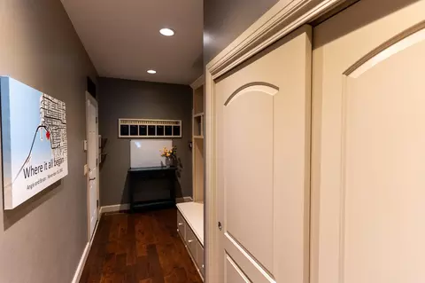 Entry Way - 522 E Tallgrass Dr, Appleton, WI 54913 photo 9 of 11