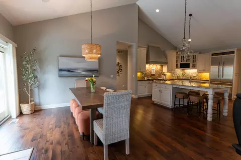 Dining - 522 E Tallgrass Dr, Appleton, WI 54913 photo 3 of 3