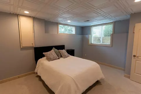 Bedroom - 522 E Tallgrass Dr, Appleton, WI 54913 photo 3 of 9