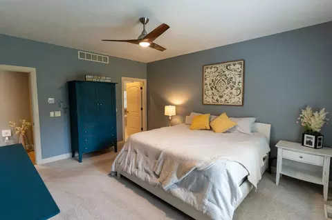 Bedroom - 522 E Tallgrass Dr, Appleton, WI 54913 photo 8 of 9