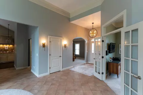 Entry Way - 522 E Tallgrass Dr, Appleton, WI 54913 photo 8 of 11