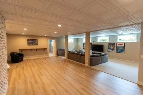Living - 522 E Tallgrass Dr, Appleton, WI 54913 photo 1 of 9