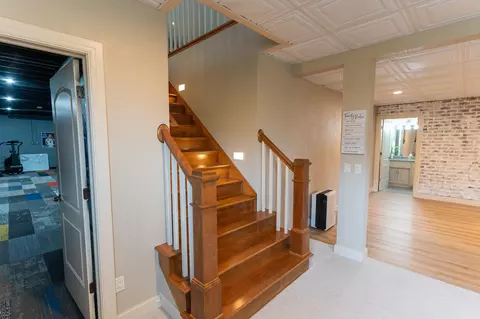 Entry Way - 522 E Tallgrass Dr, Appleton, WI 54913 photo 1 of 11
