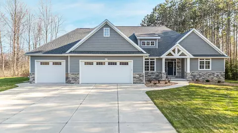 6673 Autumn Blaze Trl, Sobieski, WI 54171