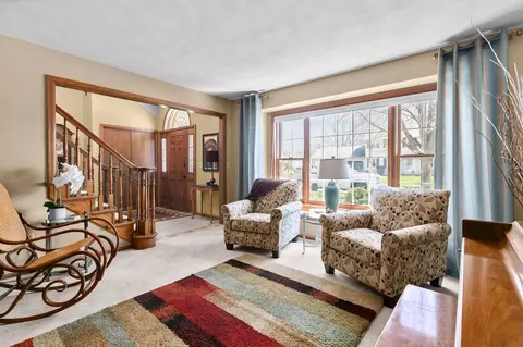 Entry Way - 2611 N Nicholas St, Appleton, WI 54914 photo 2 of 11