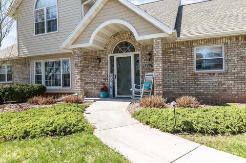 Exterior - 2611 N Nicholas St, Appleton, WI 54914 photo 4 of 13