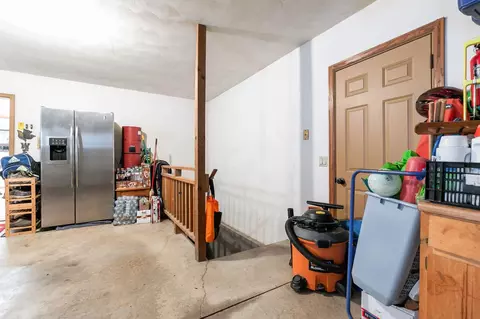Entry Way - 2611 N Nicholas St, Appleton, WI 54914 photo 11 of 11