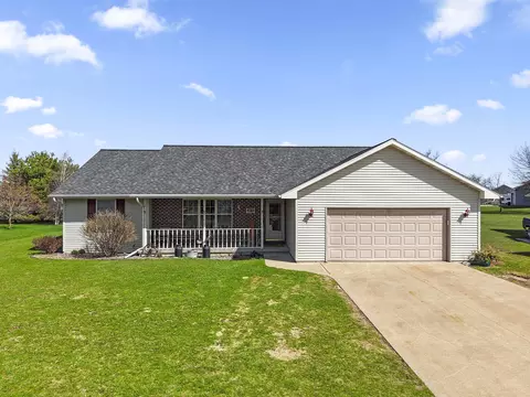 2276 Samantha St, De Pere, WI 54115