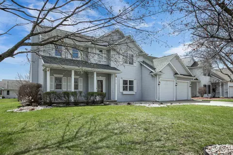 4715 W Grand Meadows Dr, Appleton, WI 54914