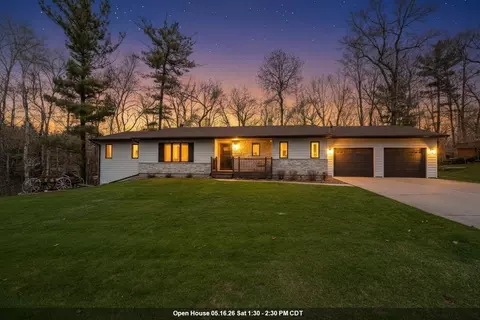 371 Wesley Ave, Green Bay, WI 54302