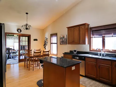 Kitchen - 4732 N Fallview Ln #1701, Appleton, WI 54913 photo 3 of 4