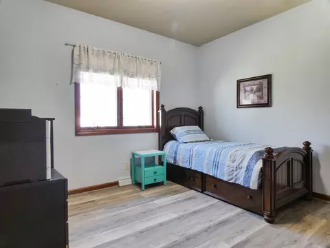 Bedroom - 4732 N Fallview Ln #1701, Appleton, WI 54913 photo 2 of 2