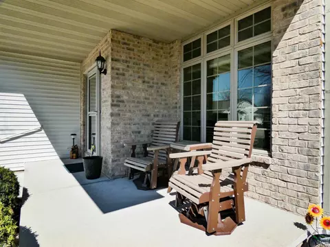 Exterior - 4732 N Fallview Ln #1701, Appleton, WI 54913 photo 8 of 11