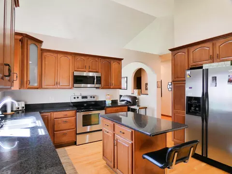Kitchen - 4732 N Fallview Ln #1701, Appleton, WI 54913 photo 1 of 4