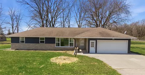 n8893 County Road N, Menasha, WI 54952
