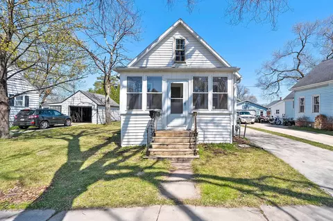 449 3rd St, Fond Du Lac, WI 54935