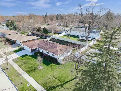 View/Area - 1508 N Eugene St, Appleton, WI 54914 photo 3 of 12