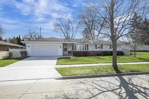 Exterior - 1508 N Eugene St, Appleton, WI 54914 photo 2 of 7
