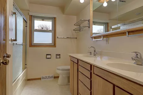 Bath - 1508 N Eugene St, Appleton, WI 54914 photo 1 of 2