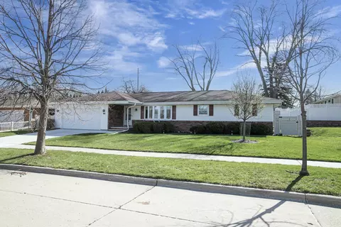 1508 N Eugene St, Appleton, WI 54914